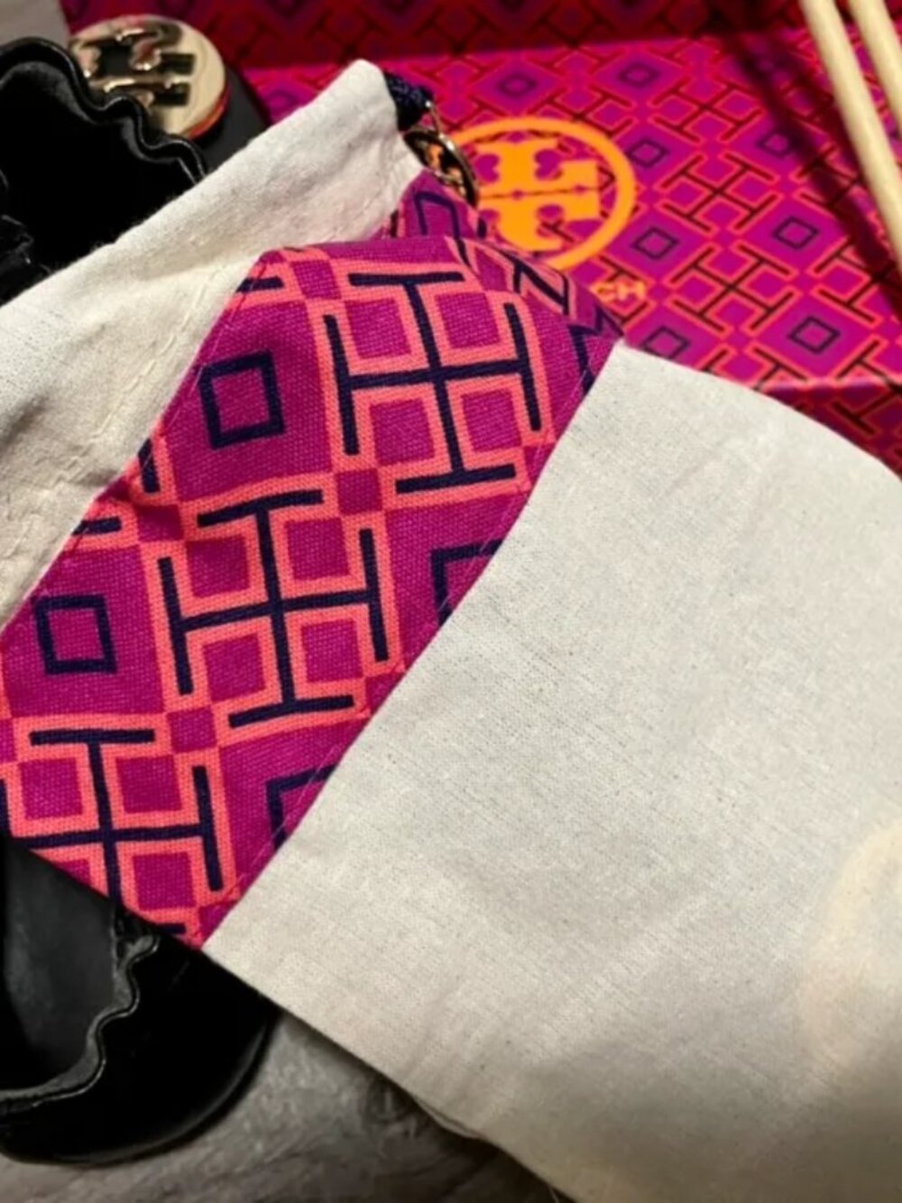 TORY BURCH Large Dust Bag Drawstring Protector Bag H = 20" W = 21"